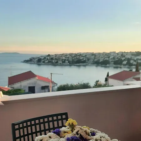 House Dea With Outdoor Jacuzzi *