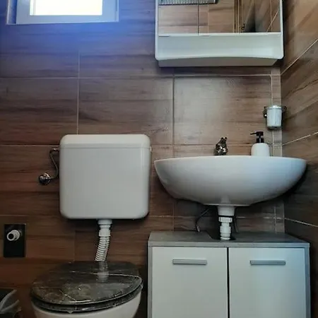 Vikendica House Dea With Outdoor Jacuzzi *