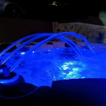Vikendica House Dea With Outdoor Jacuzzi *