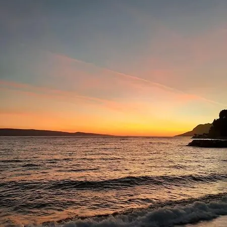 House Dea With Outdoor Jacuzzi Vikendica Trogir