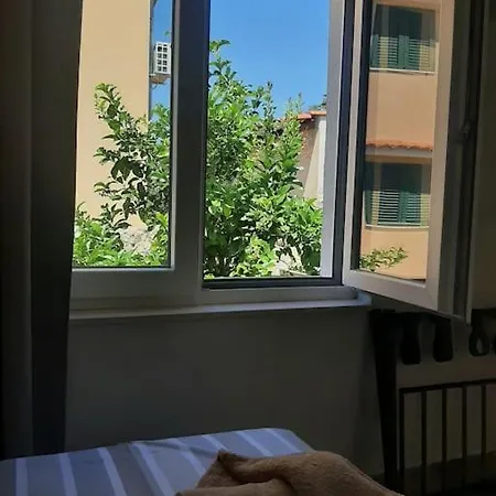 Vikendica House Dea With Outdoor Jacuzzi