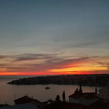 Vikendica House Dea With Outdoor Jacuzzi *