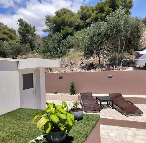 House Dea With Outdoor Jacuzzi * Trogir